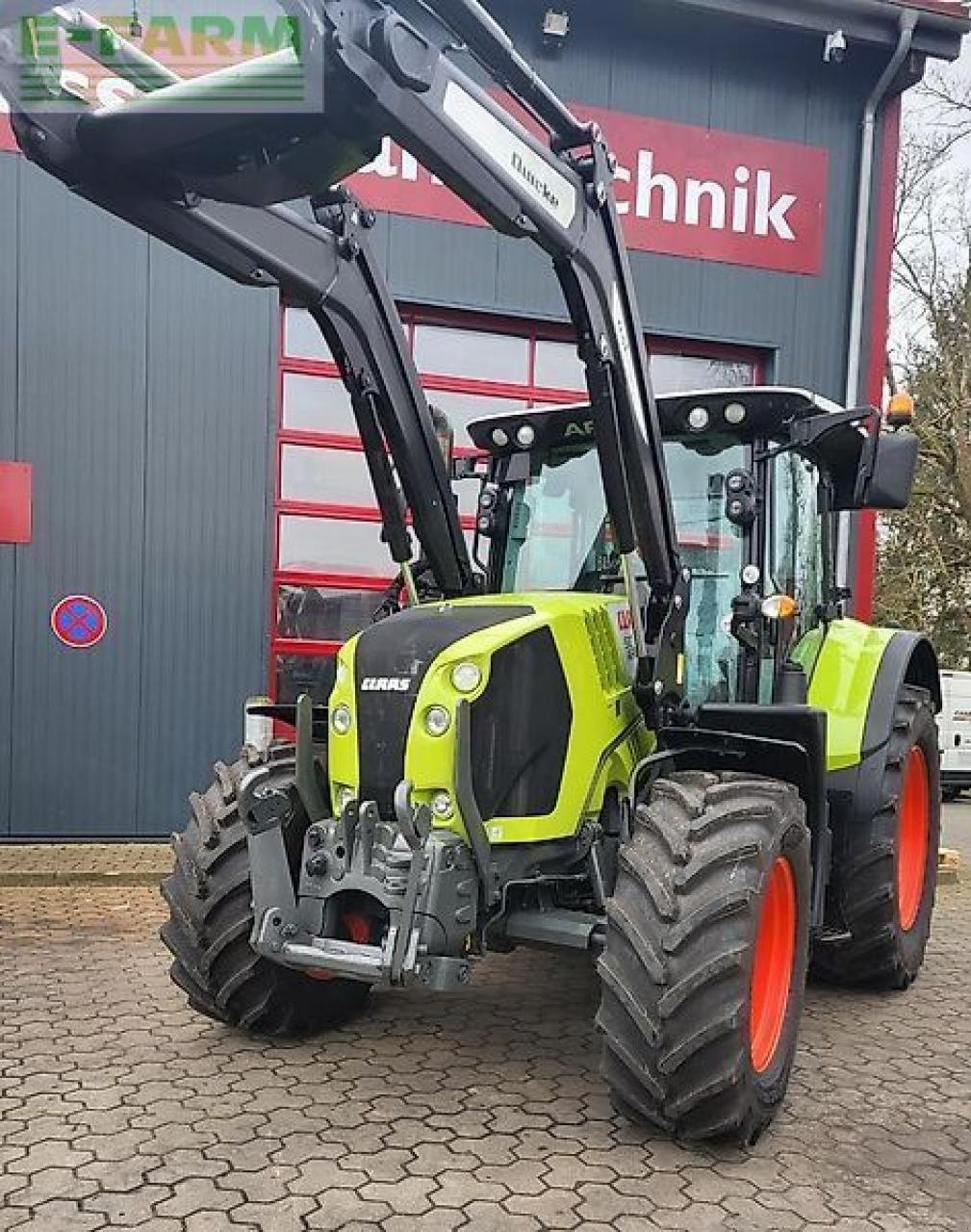 Traktor of the type CLAAS arion 510, Gebrauchtmaschine in STEDESAND (Picture 2)