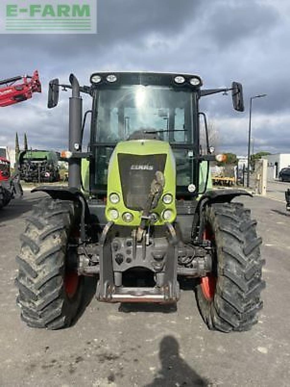 Traktor del tipo CLAAS arion 510, Gebrauchtmaschine en MONFERRAN (Imagen 3)