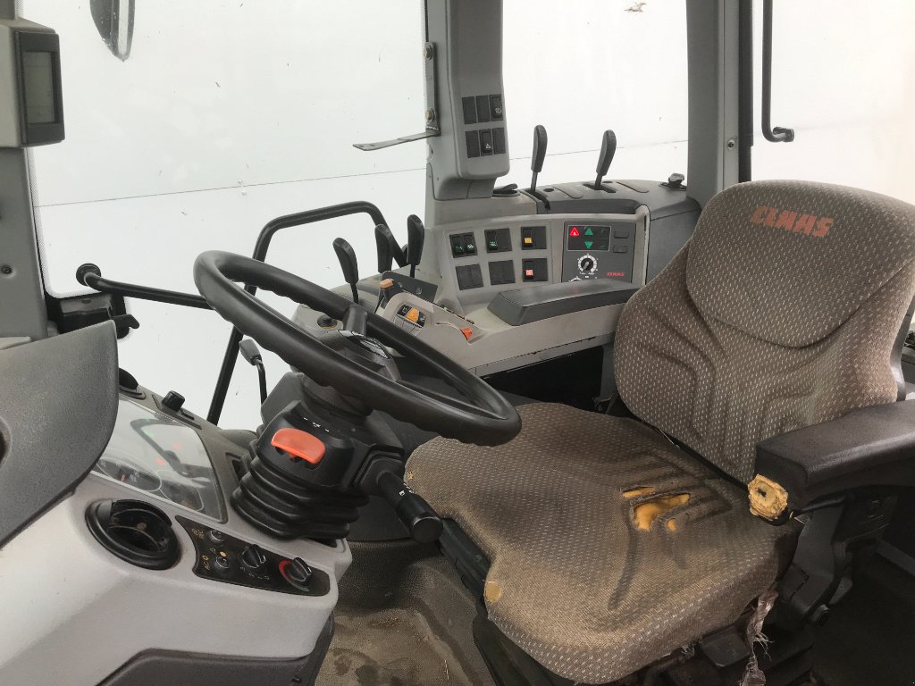 Traktor typu CLAAS ARION 510, Gebrauchtmaschine v MORLHON LE HAUT (Obrázek 9)