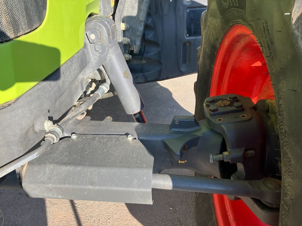 Traktor a típus CLAAS ARION 510, Gebrauchtmaschine ekkor: MORLHON LE HAUT (Kép 9)