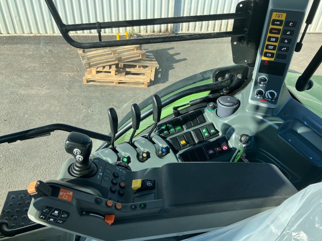 Traktor a típus CLAAS ARION 510, Gebrauchtmaschine ekkor: MORLHON LE HAUT (Kép 11)