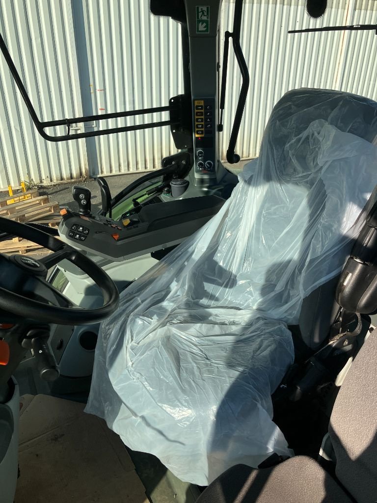 Traktor a típus CLAAS ARION 510, Gebrauchtmaschine ekkor: MORLHON LE HAUT (Kép 10)