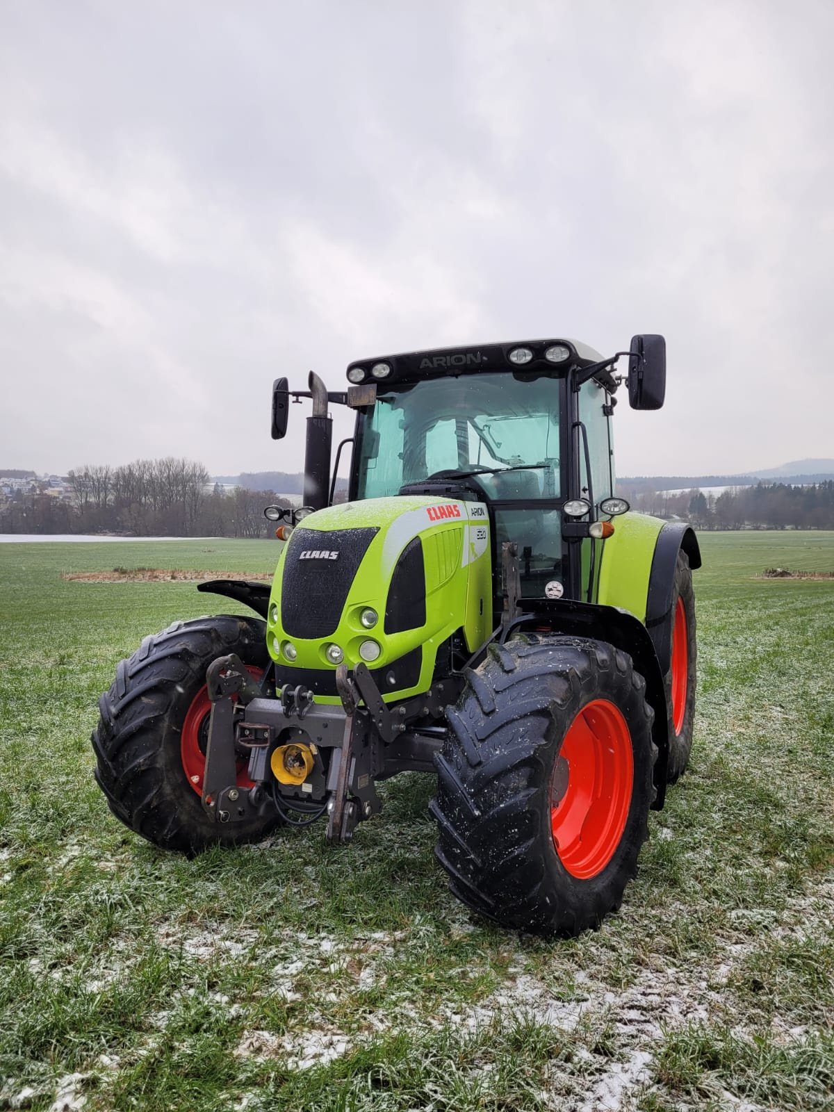 Traktor typu CLAAS Arion 520 CIS, Gebrauchtmaschine v Moosbach (Obrázek 2)