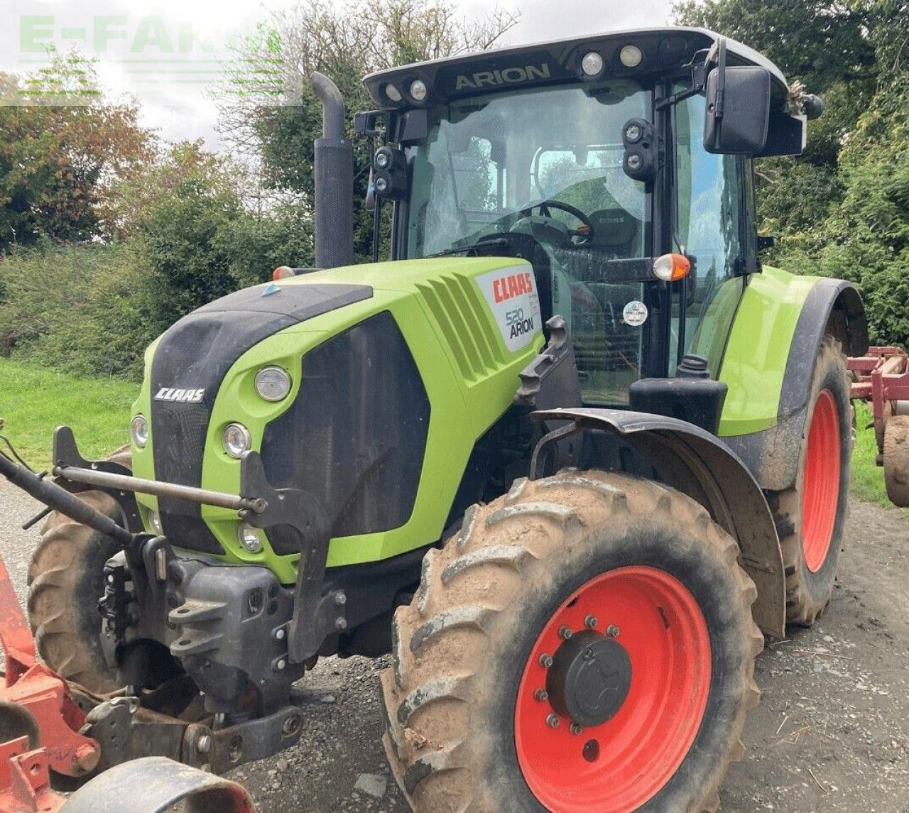 Traktor типа CLAAS arion 520 t4i, Gebrauchtmaschine в PLOUIGNEAU (Фотография 1)