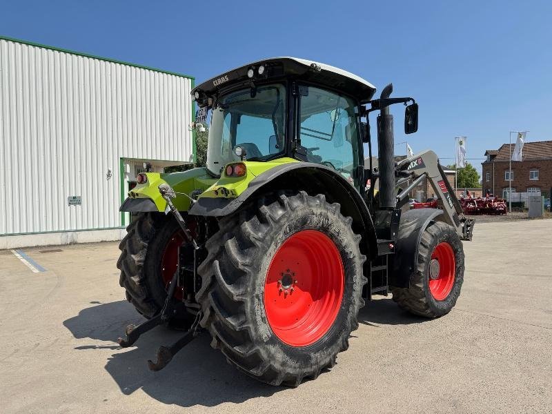 Traktor типа CLAAS ARION 520, Gebrauchtmaschine в Richebourg (Фотография 4)