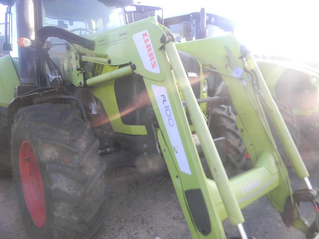 Traktor del tipo CLAAS ARION 520, Gebrauchtmaschine In ENNEZAT (Immagine 3)