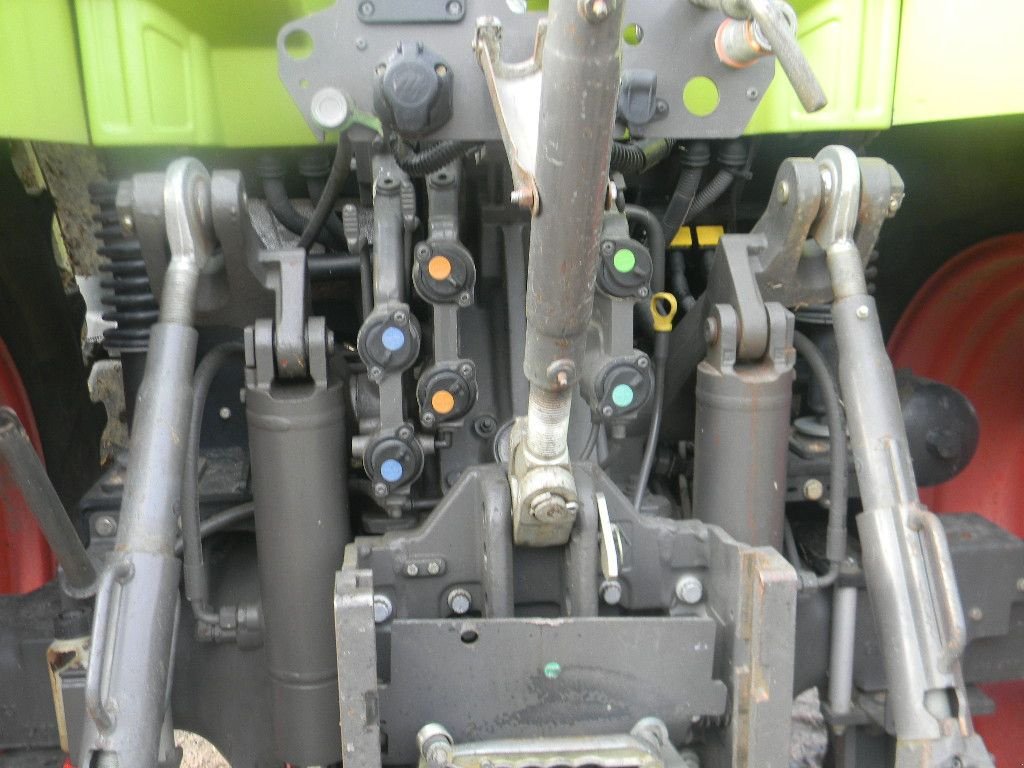 Traktor typu CLAAS ARION 520, Gebrauchtmaschine v ENNEZAT (Obrázek 11)