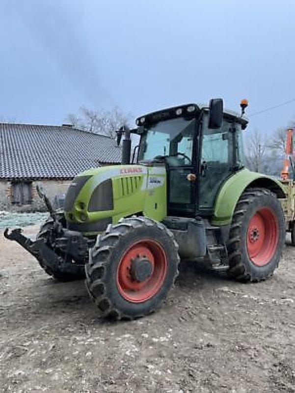 Traktor van het type CLAAS ARION 520, Gebrauchtmaschine in PEYROLE (Foto 1)