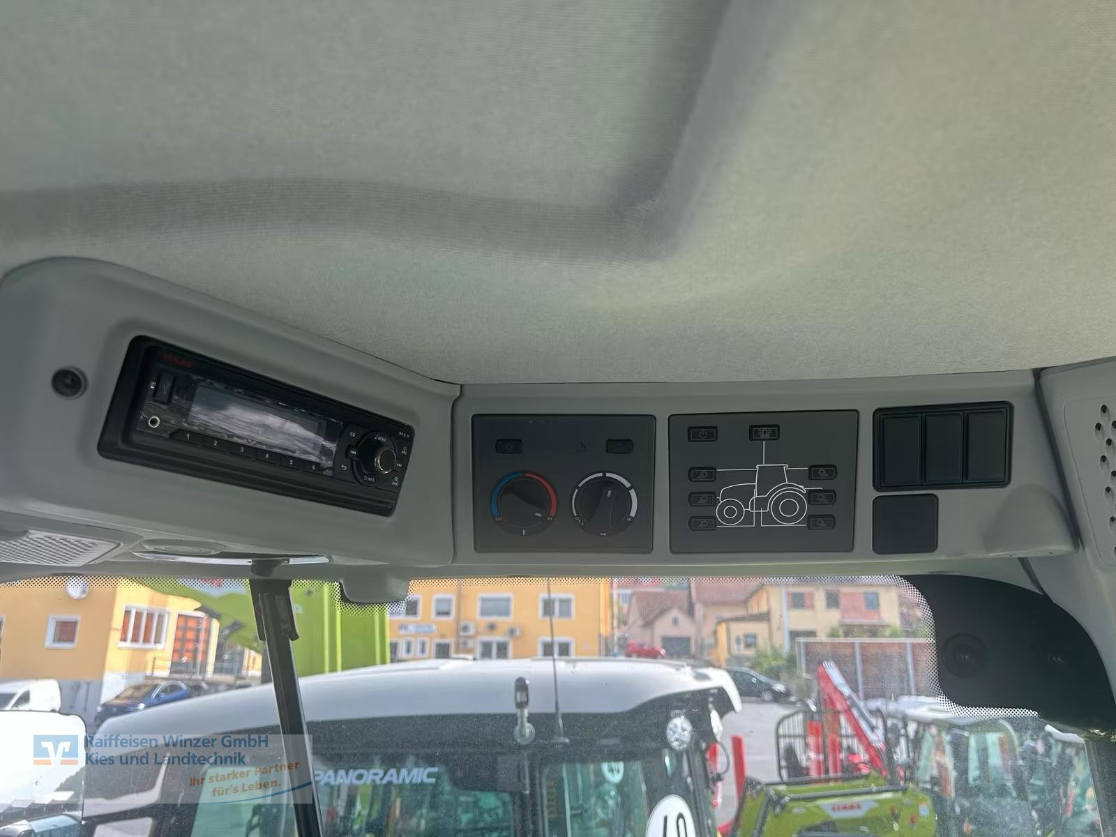 Traktor tipa CLAAS Arion 530 CIS+, Neumaschine u Winzer (Slika 2)