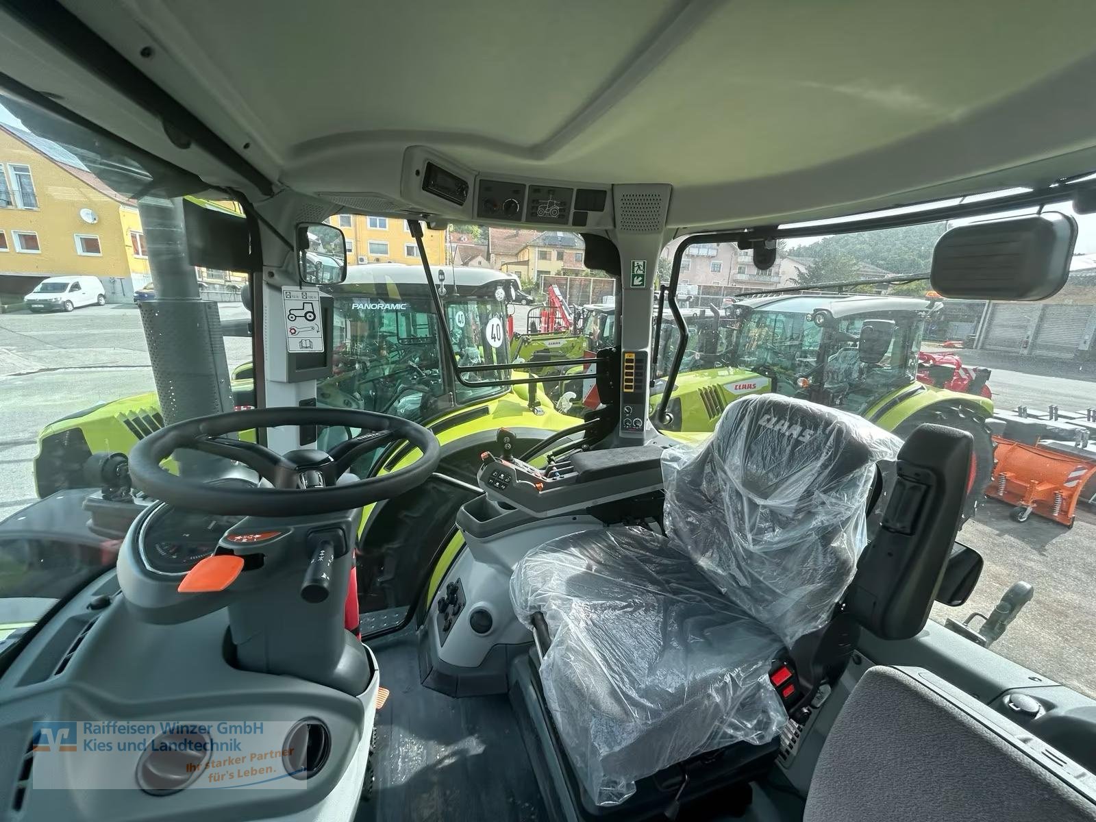 Traktor tipa CLAAS Arion 530 CIS+, Neumaschine u Winzer (Slika 9)