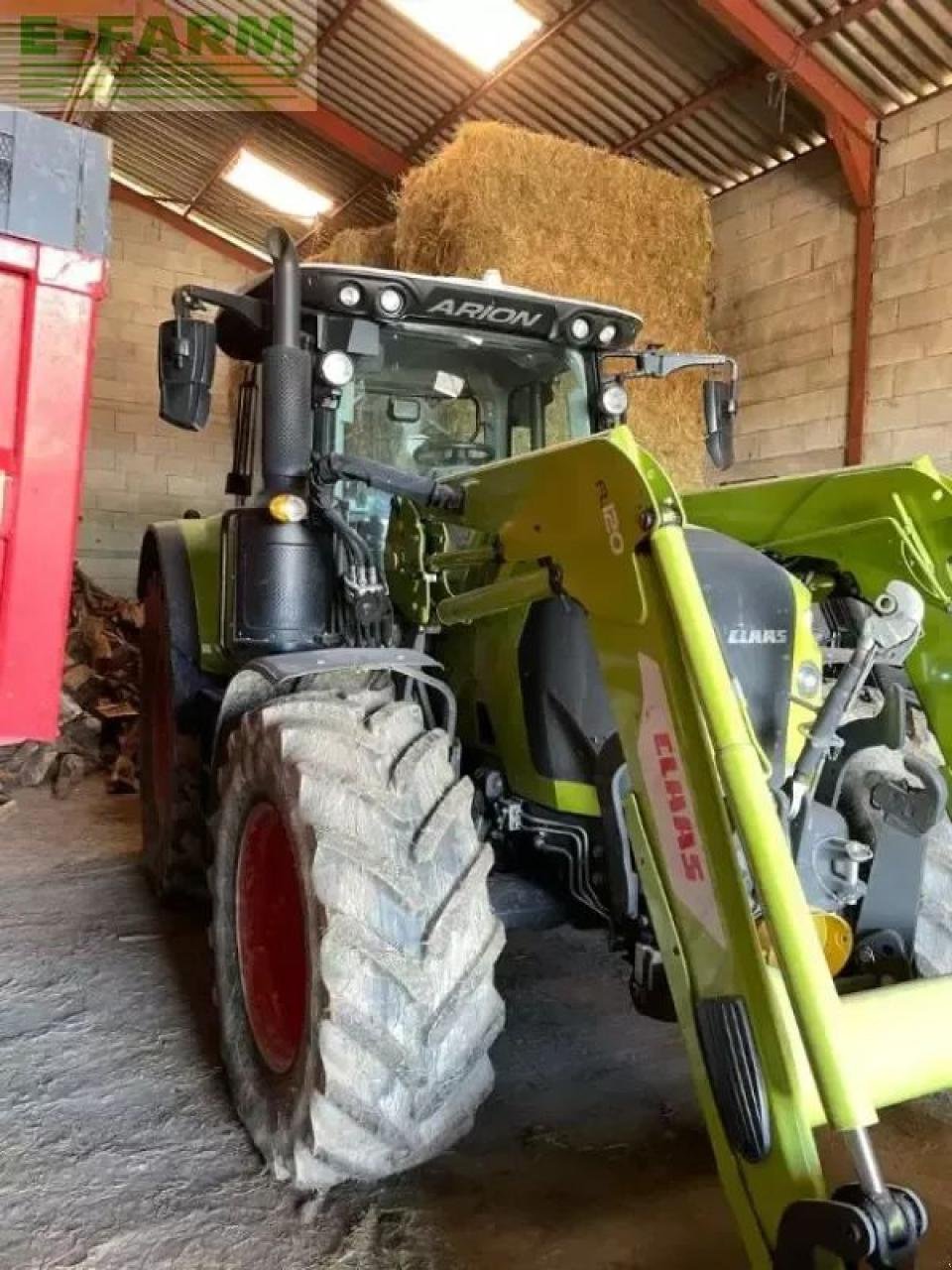 Traktor van het type CLAAS arion 530 cis CIS, Gebrauchtmaschine in SAINTE-GENEVIÈVE-SUR-ARGENCE (Foto 1)