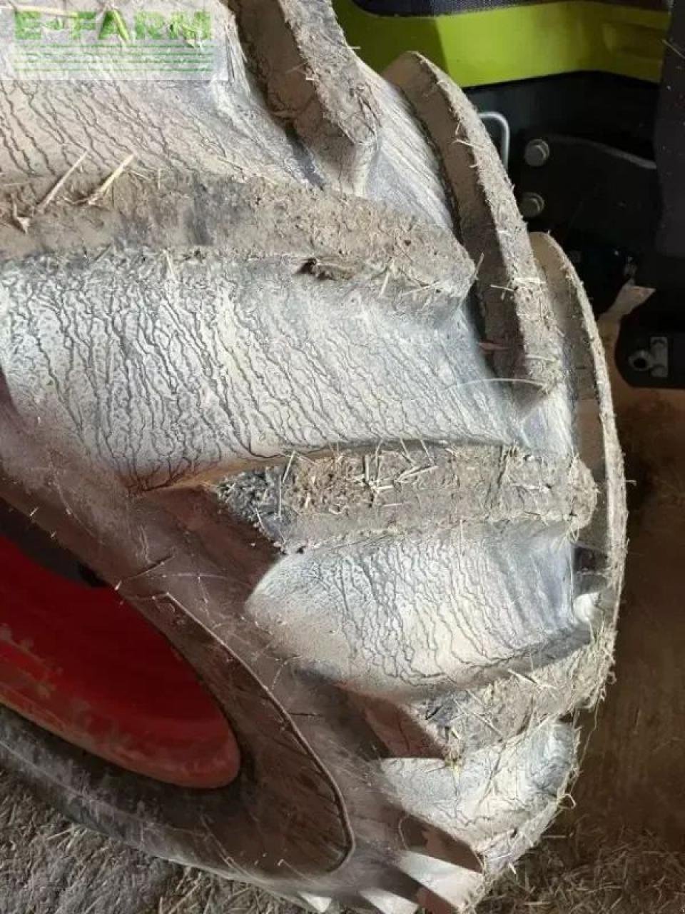 Traktor van het type CLAAS arion 530 cis CIS, Gebrauchtmaschine in SAINTE-GENEVIÈVE-SUR-ARGENCE (Foto 6)