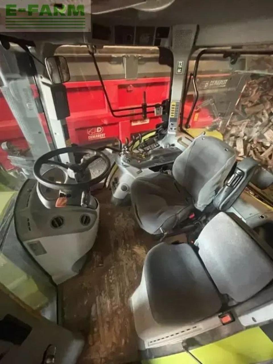 Traktor van het type CLAAS arion 530 cis CIS, Gebrauchtmaschine in SAINTE-GENEVIÈVE-SUR-ARGENCE (Foto 8)