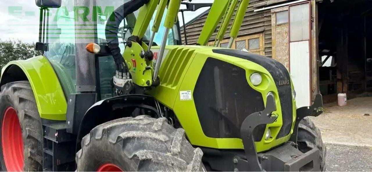 Traktor типа CLAAS arion 530 cis CIS, Gebrauchtmaschine в SAINTE-GENEVIÈVE-SUR-ARGENCE (Фотография 2)