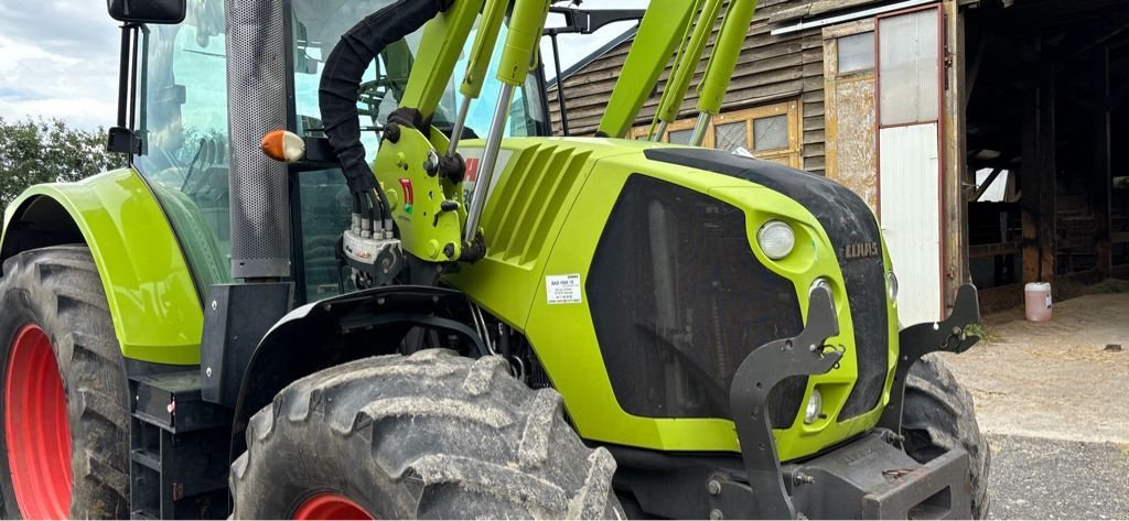 Traktor of the type CLAAS ARION 530 CIS, Gebrauchtmaschine in SAINTE GENEVIEVE SUR AGENCE (Picture 2)