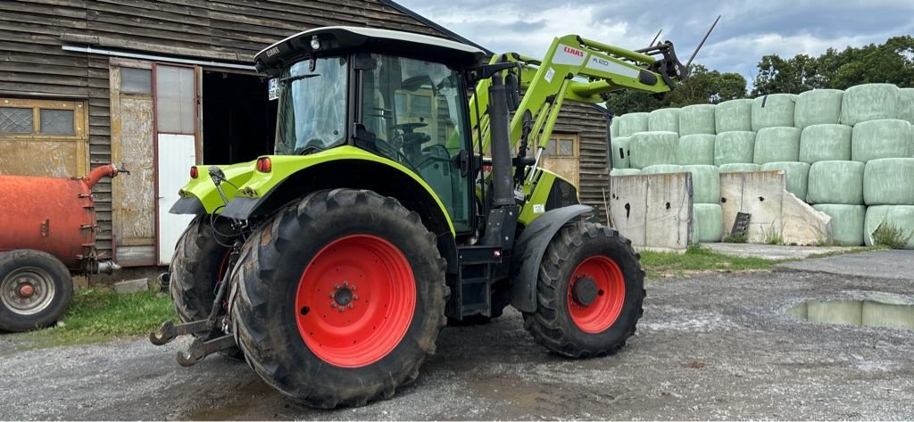 Traktor of the type CLAAS ARION 530 CIS, Gebrauchtmaschine in SAINTE GENEVIEVE SUR AGENCE (Picture 5)