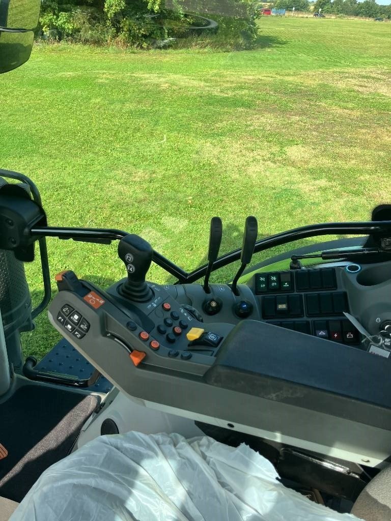 Traktor του τύπου CLAAS Arion 530 CIS, Gebrauchtmaschine σε Aalestrup (Φωτογραφία 8)