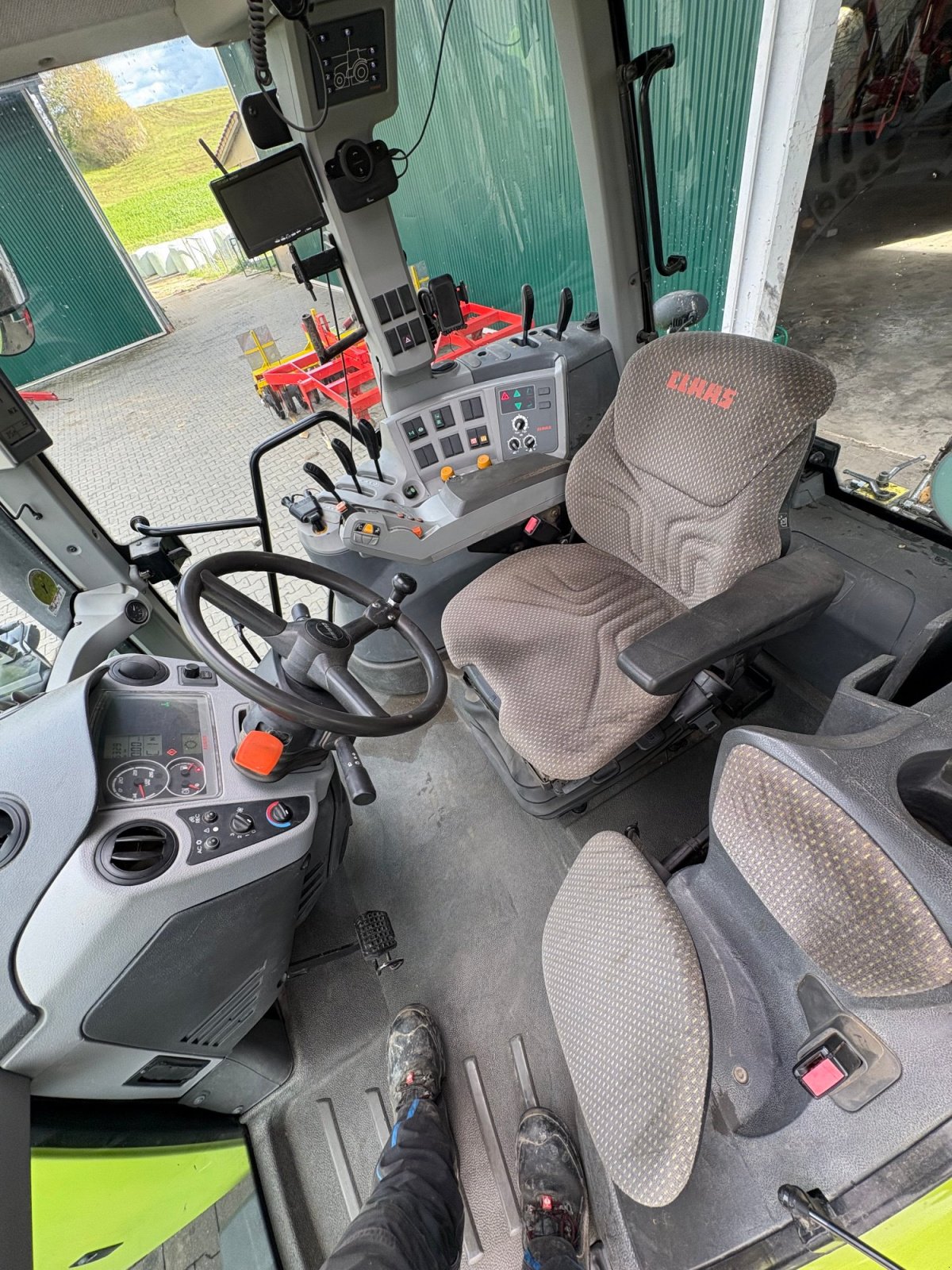 Traktor του τύπου CLAAS Arion 530 CIS, Gebrauchtmaschine σε Osterhofen (Φωτογραφία 3)