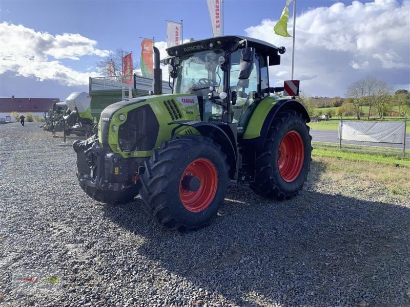 Traktor des Typs CLAAS ARION 530 CMATIC CEBIS, Neumaschine in Mengkofen (Bild 3)