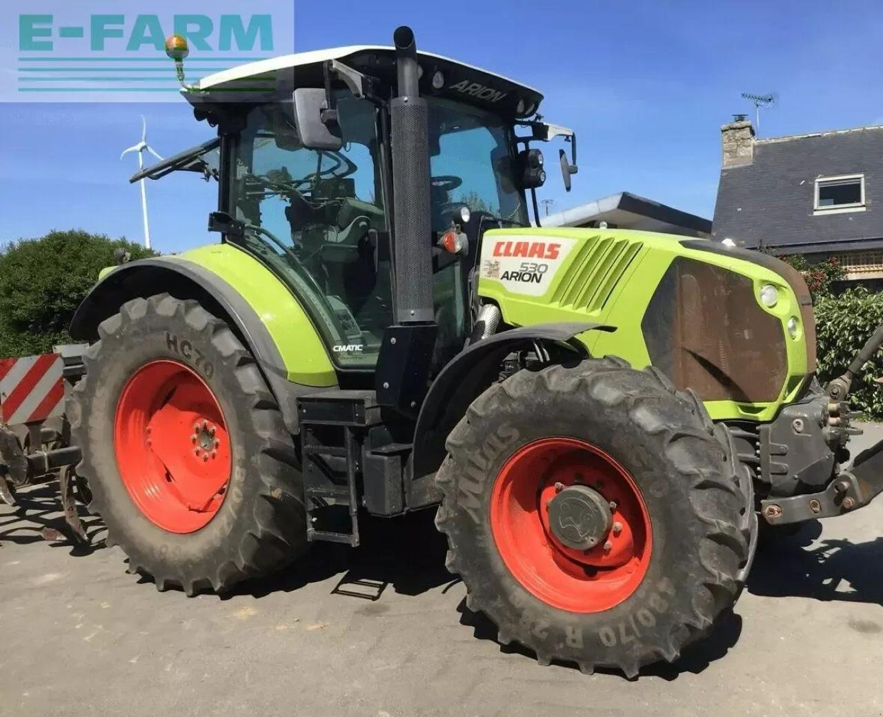 Traktor van het type CLAAS arion 530 cmatic CMATIC, Gebrauchtmaschine in PLOUIGNEAU (Foto 2)