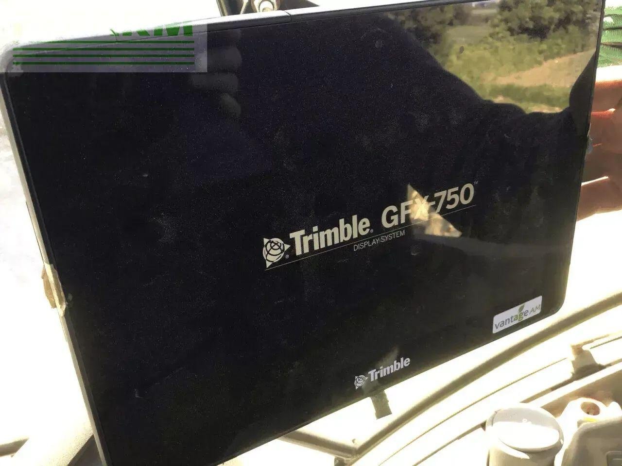 Traktor van het type CLAAS arion 530 cmatic CMATIC, Gebrauchtmaschine in PLOUIGNEAU (Foto 6)