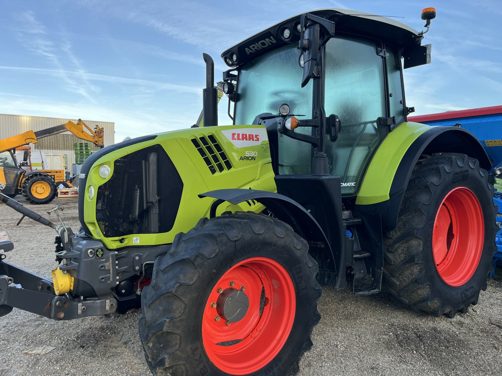 Traktor des Typs CLAAS ARION 530 CMATIC S5 LS 30+, Gebrauchtmaschine in PONTIVY (Bild 4)