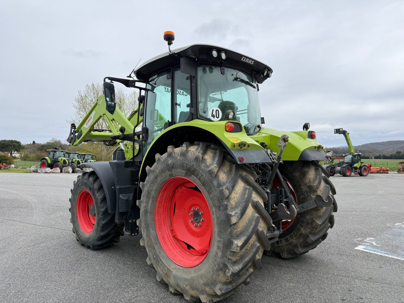 Traktor типа CLAAS ARION 530 HEXASHIFT -, Gebrauchtmaschine в ORLEIX (Фотография 5)