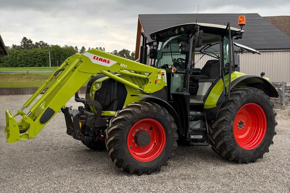 Traktor типа CLAAS Arion 530, Gebrauchtmaschine в Epfendorf (Фотография 1)