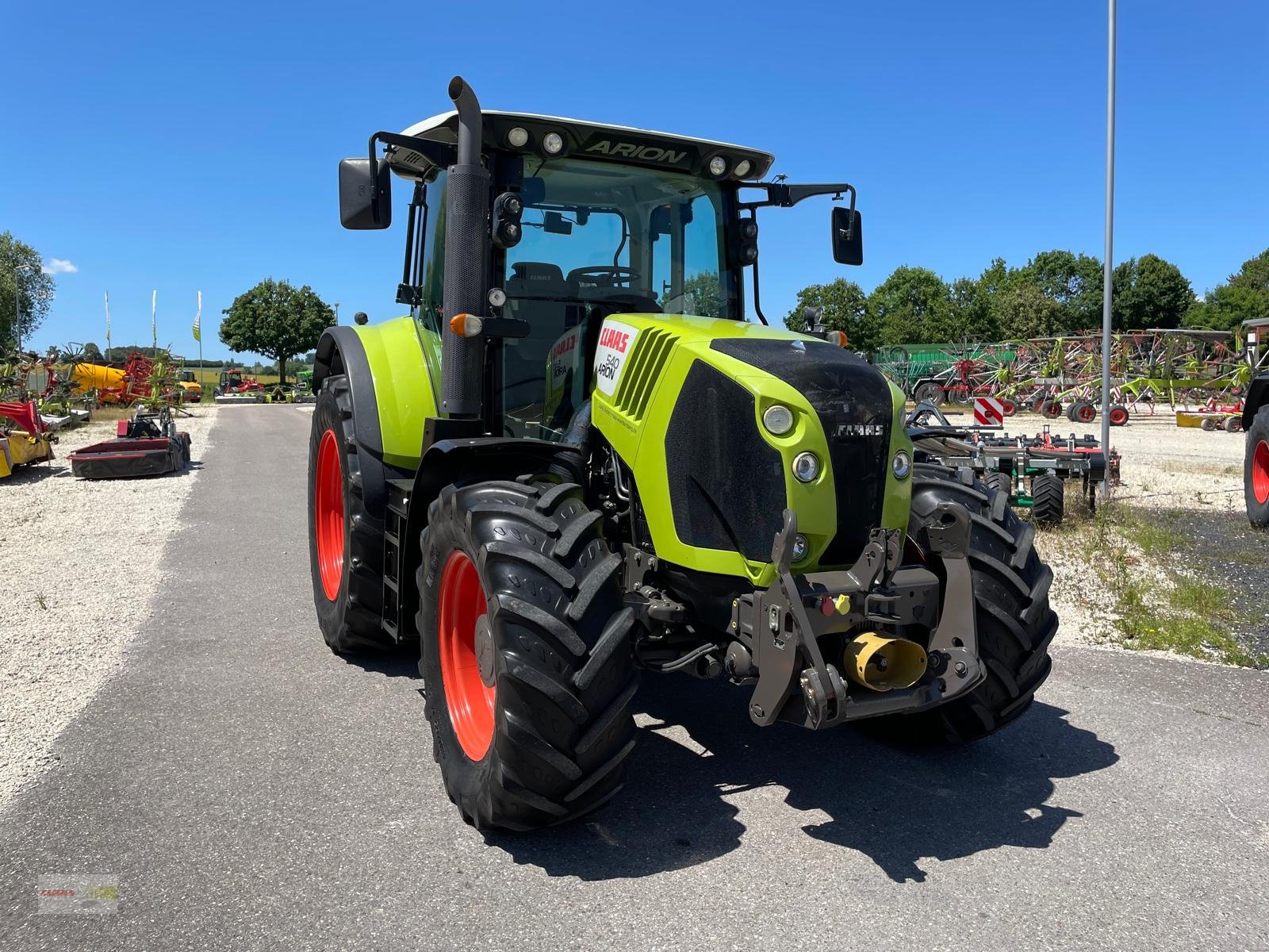 Traktor от тип CLAAS Arion 540 CEBIS  -  Bereifung NEU, Gebrauchtmaschine в Langenau (Снимка 1)