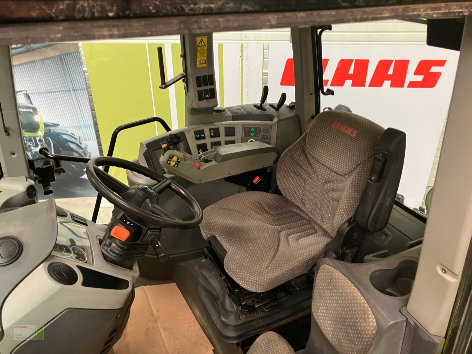 Traktor типа CLAAS ARION 540 TRAKTOR, Gebrauchtmaschine в Vohburg (Фотография 10)