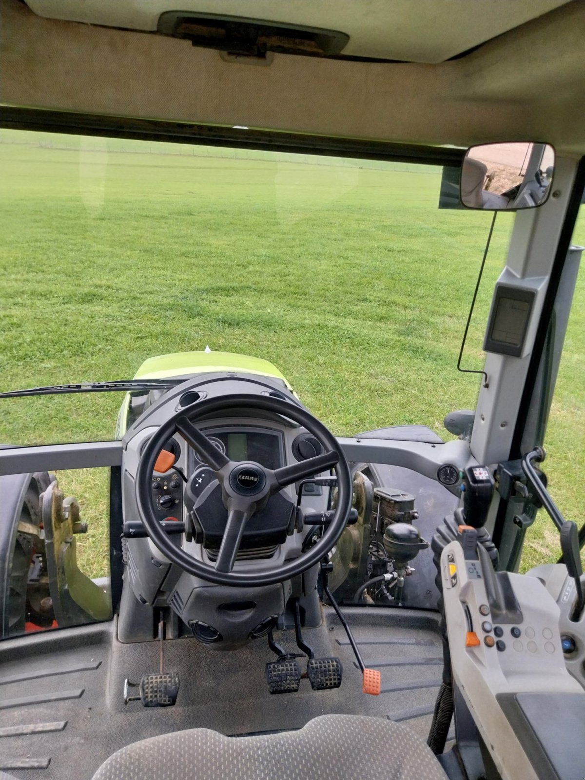 Traktor du type CLAAS Arion 540, Gebrauchtmaschine en Ehingen (Photo 8)