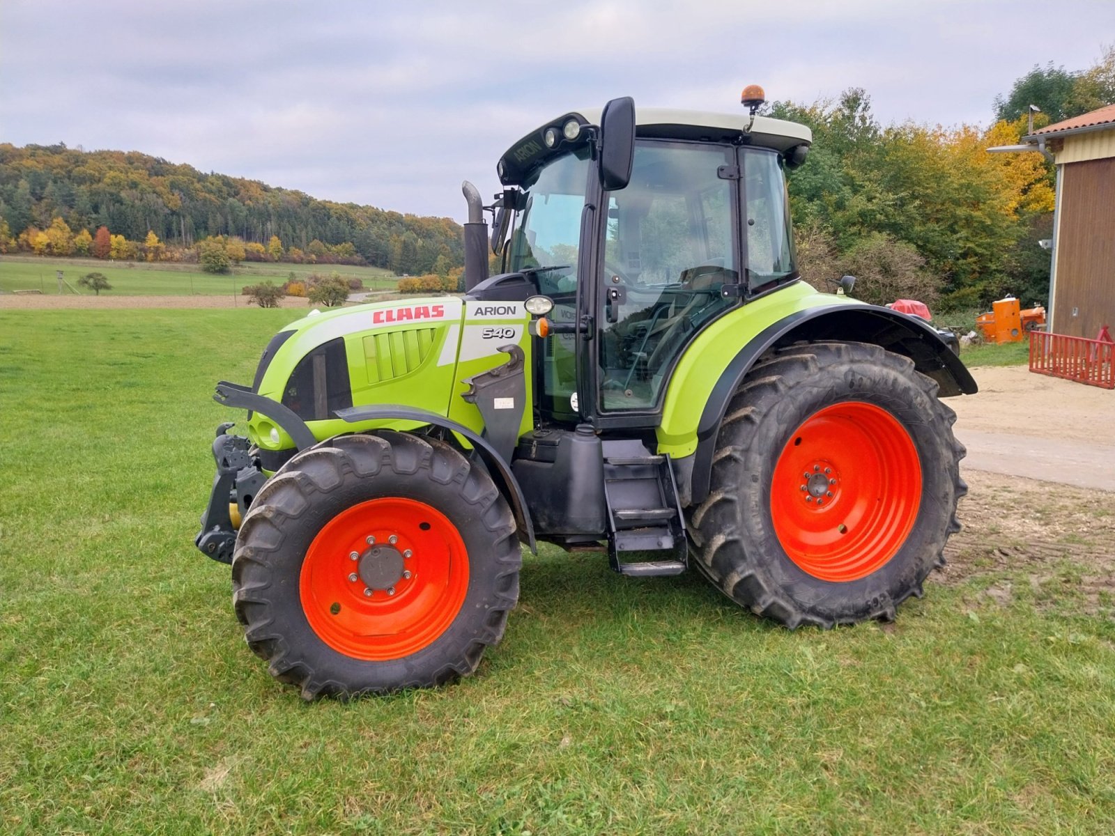Traktor du type CLAAS Arion 540, Gebrauchtmaschine en Ehingen (Photo 9)