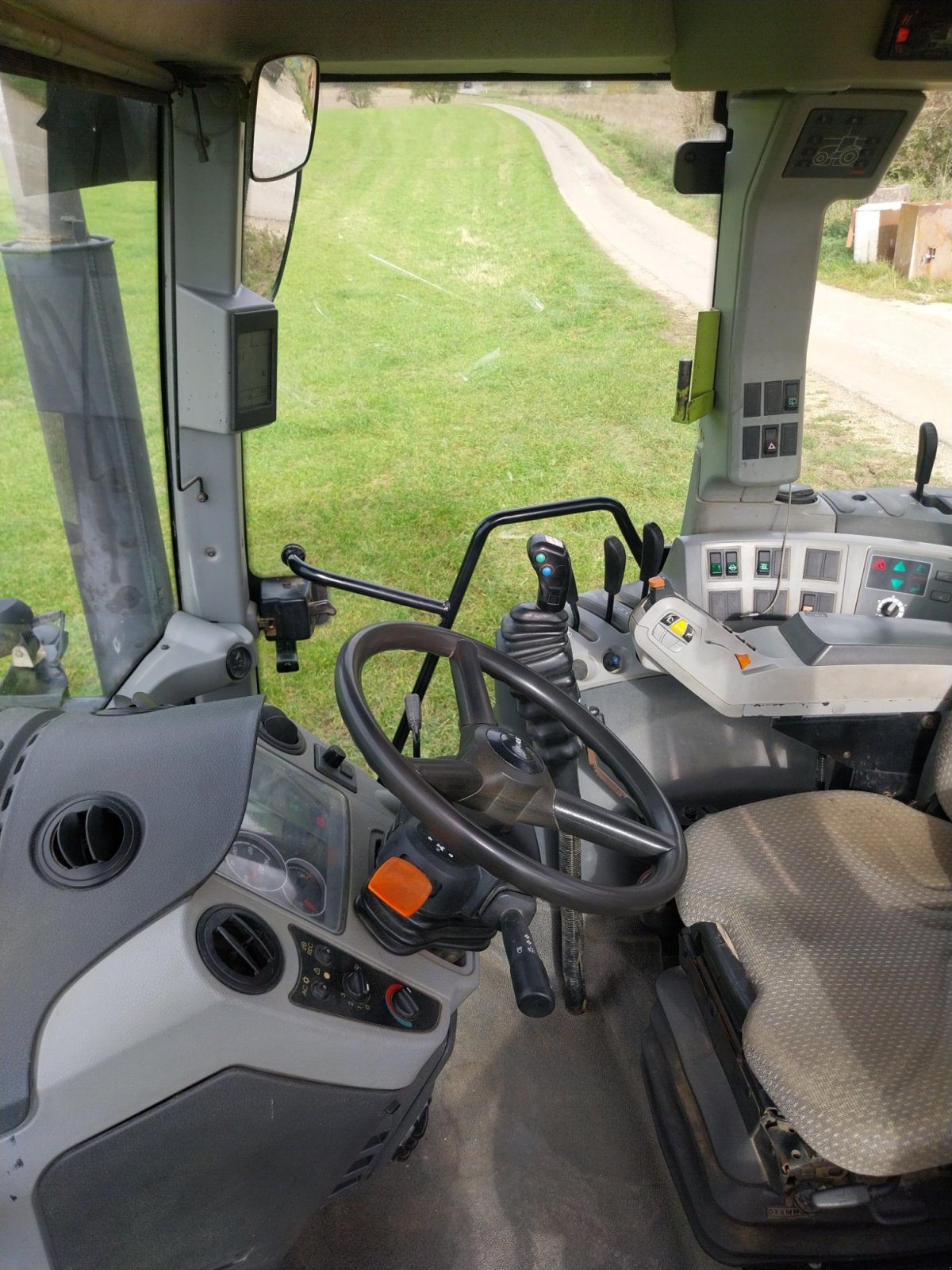Traktor du type CLAAS Arion 540, Gebrauchtmaschine en Ehingen (Photo 12)