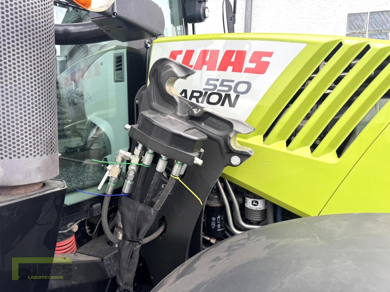 Traktor tipa CLAAS ARION 550 CEBIS Hexashift A34, Gebrauchtmaschine u Homberg/Ohm - Maulbach (Slika 8)