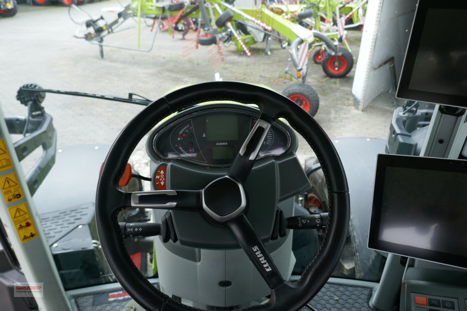 Traktor του τύπου CLAAS Arion 550 CMATIC CEBIS mit RTK Lenksystem, Gebrauchtmaschine σε Dorfen (Φωτογραφία 12)