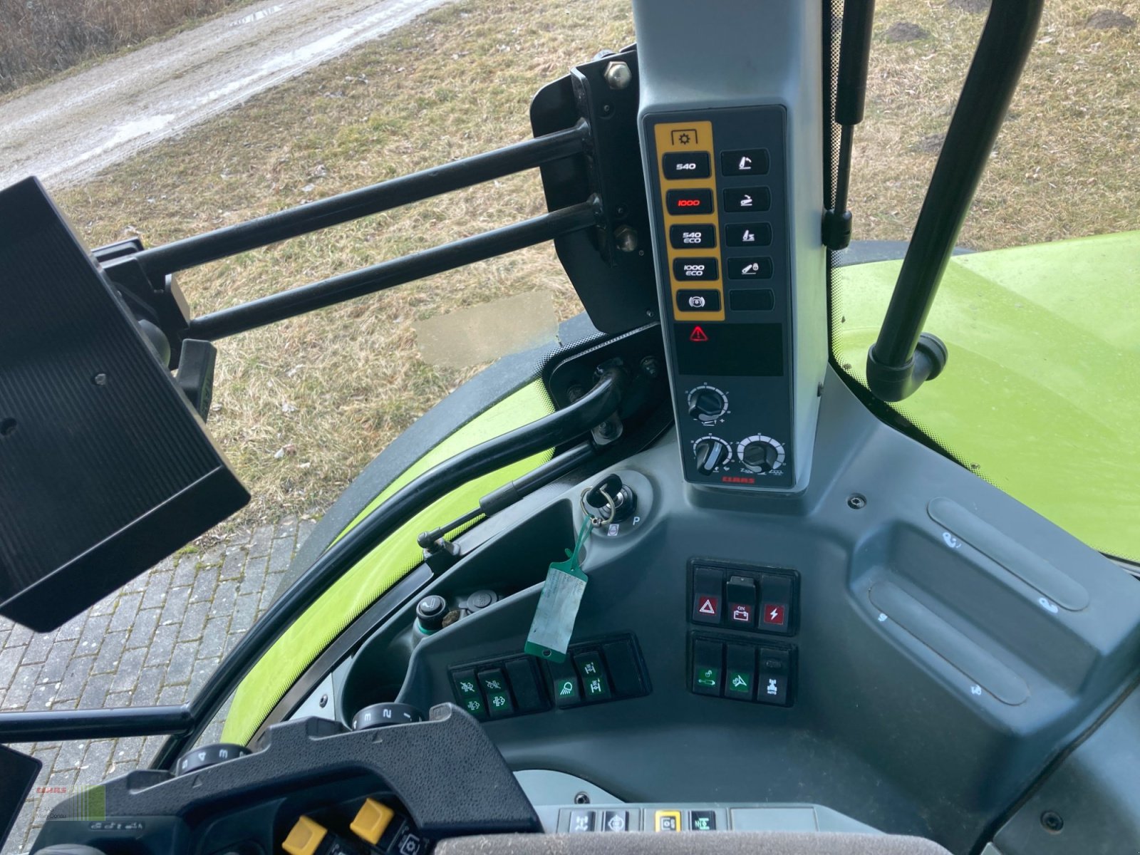 Traktor des Typs CLAAS Arion 550 Cmatic Cebis, Gebrauchtmaschine in Vohburg (Bild 11)
