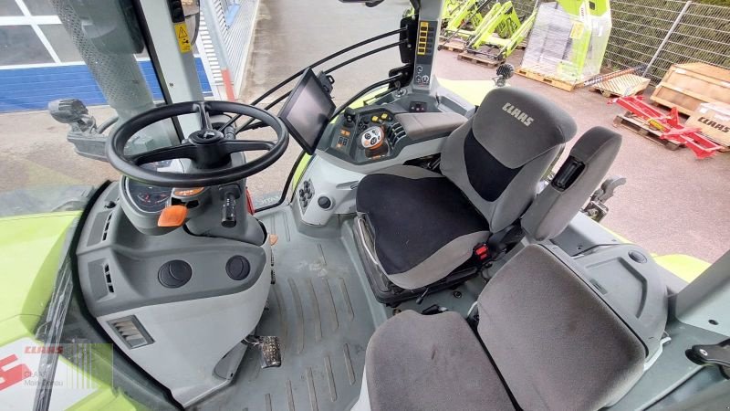 Traktor of the type CLAAS ARION 550 CMATIC  CEBIS, Vorführmaschine in Asbach-Bäumenheim (Picture 24)