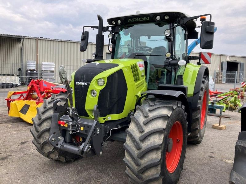 Traktor of the type CLAAS ARION 550 CMATIC  CEBIS, Gebrauchtmaschine in Cham (Picture 1)
