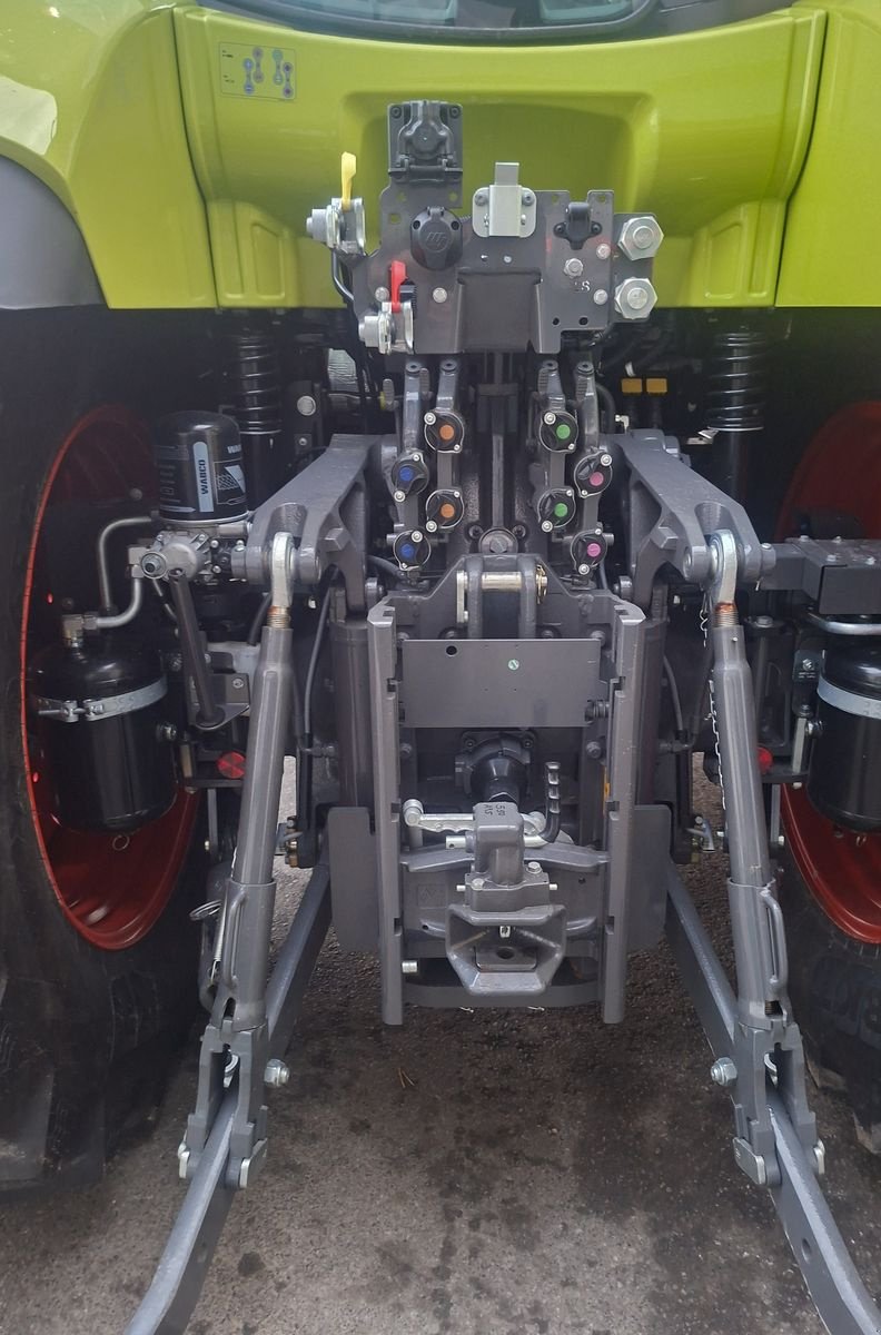 Traktor des Typs CLAAS Arion 550 CMATIC CEBIS, Neumaschine in Hollenthon (Bild 5)