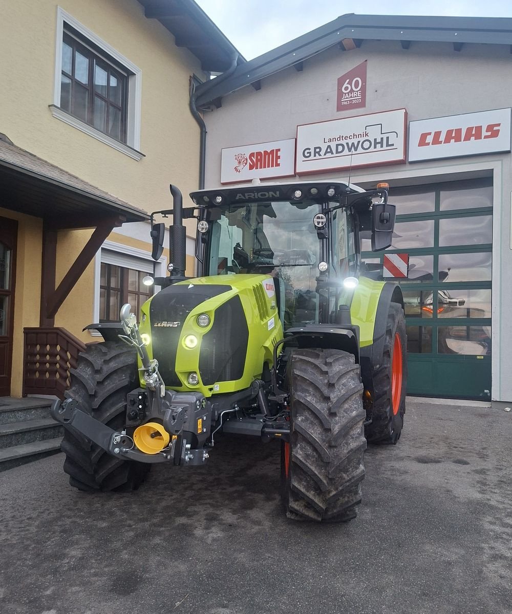 Traktor des Typs CLAAS Arion 550 CMATIC CEBIS, Neumaschine in Hollenthon (Bild 1)