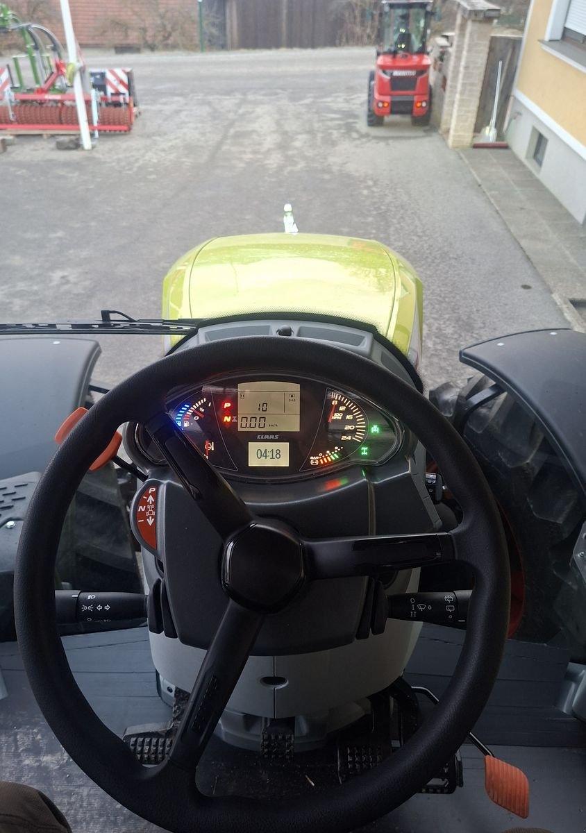 Traktor des Typs CLAAS Arion 550 CMATIC CEBIS, Neumaschine in Hollenthon (Bild 8)