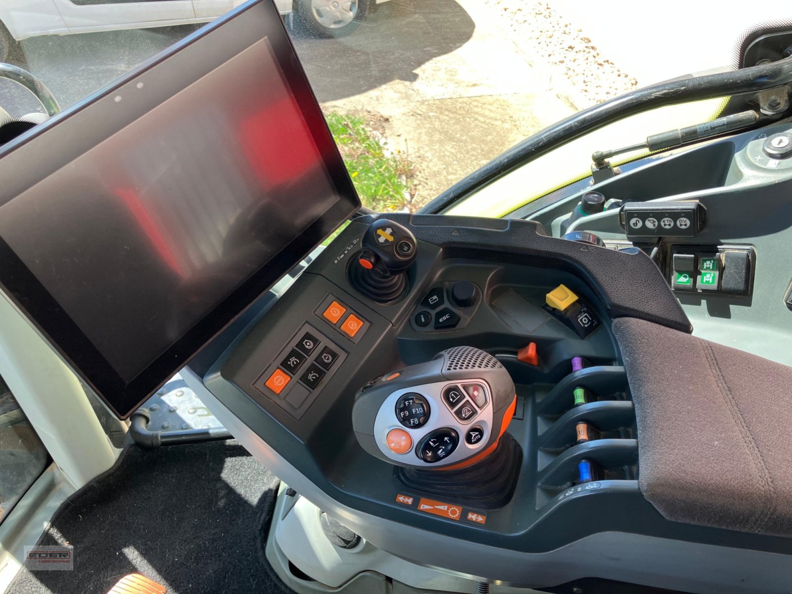 Traktor του τύπου CLAAS Arion 550 Cmatic mit RTK, Gebrauchtmaschine σε Luizhausen-Lonsee (Φωτογραφία 16)