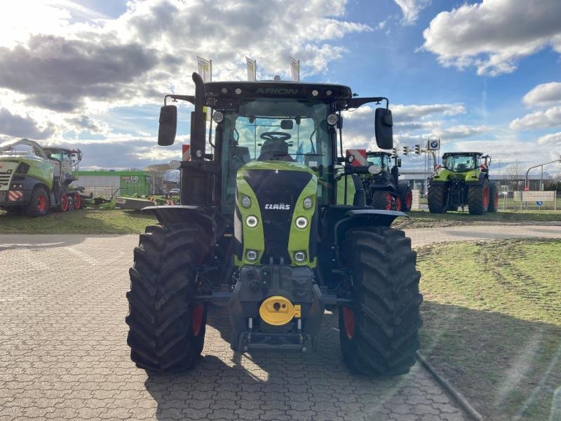 Traktor des Typs CLAAS ARION 550 CMATIC StageV, Gebrauchtmaschine in Hockenheim (Bild 2)