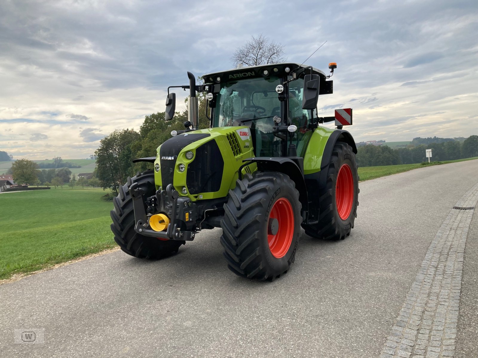 Traktor des Typs CLAAS Arion 550 Cmatic, Neumaschine in Zell an der Pram (Bild 1)