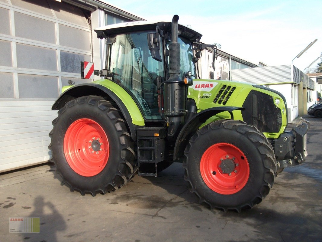 Traktor des Typs CLAAS ARION 550 HEXASHIFT CIS, Gebrauchtmaschine in Reinheim (Bild 2)