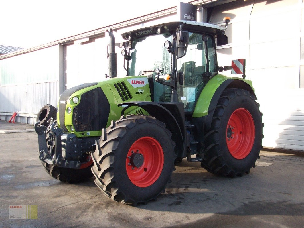 Traktor des Typs CLAAS ARION 550 HEXASHIFT CIS, Gebrauchtmaschine in Reinheim (Bild 1)