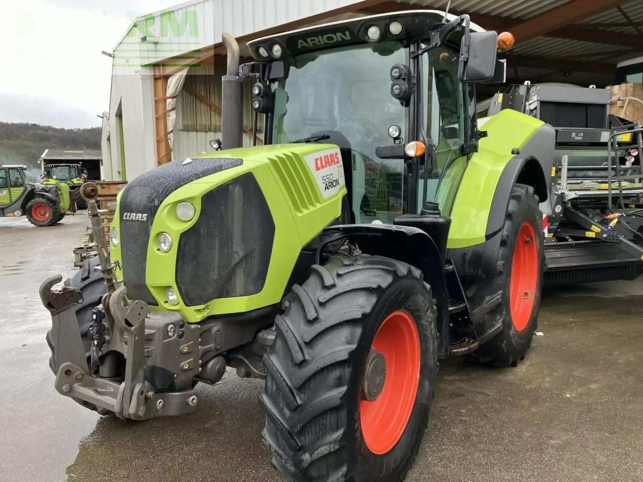 Traktor typu CLAAS arion 550 t4i cis CIS, Gebrauchtmaschine v BLENDECQUES (Obrázok 1)