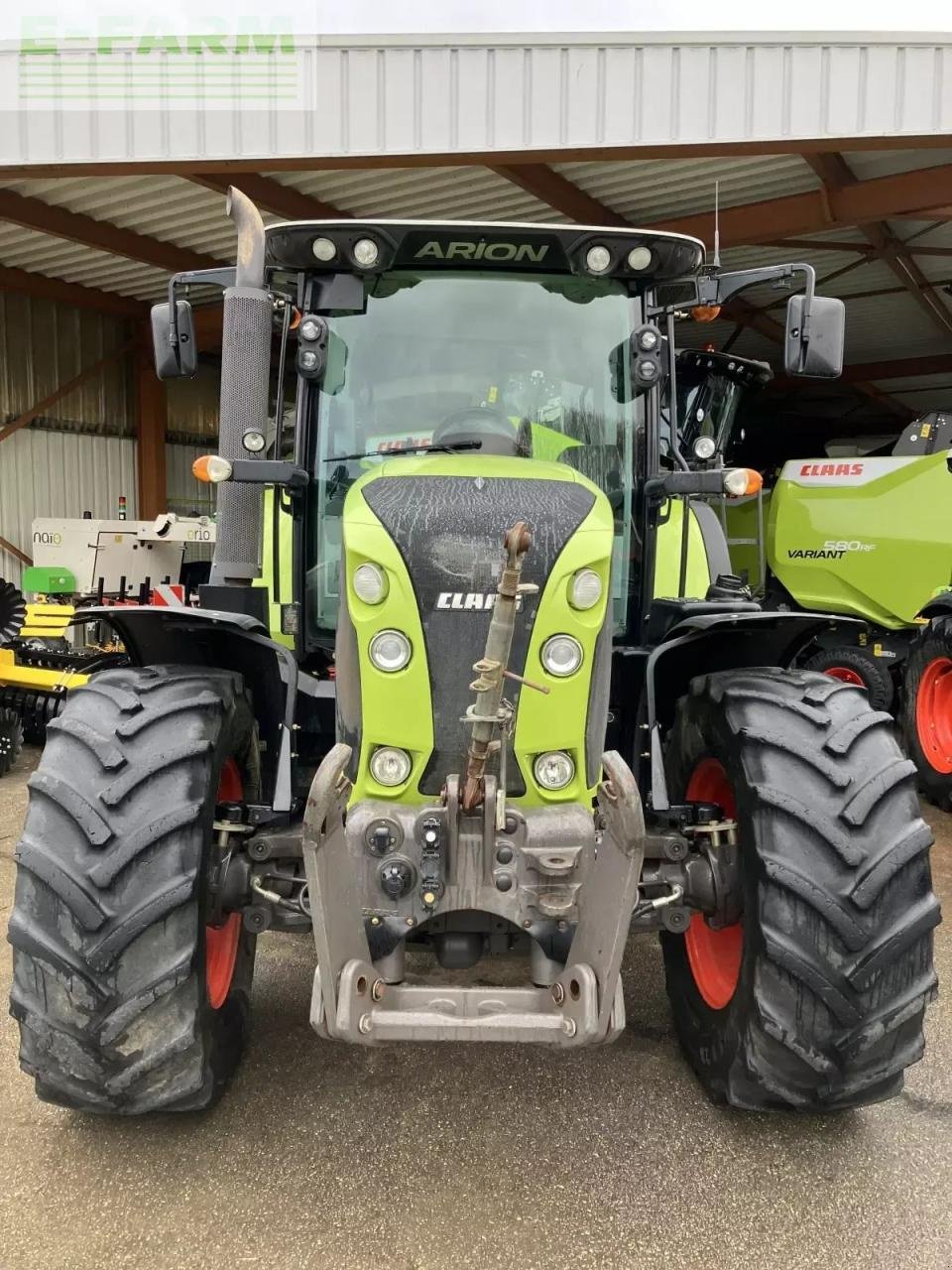Traktor typu CLAAS arion 550 t4i cis CIS, Gebrauchtmaschine v BLENDECQUES (Obrázok 3)