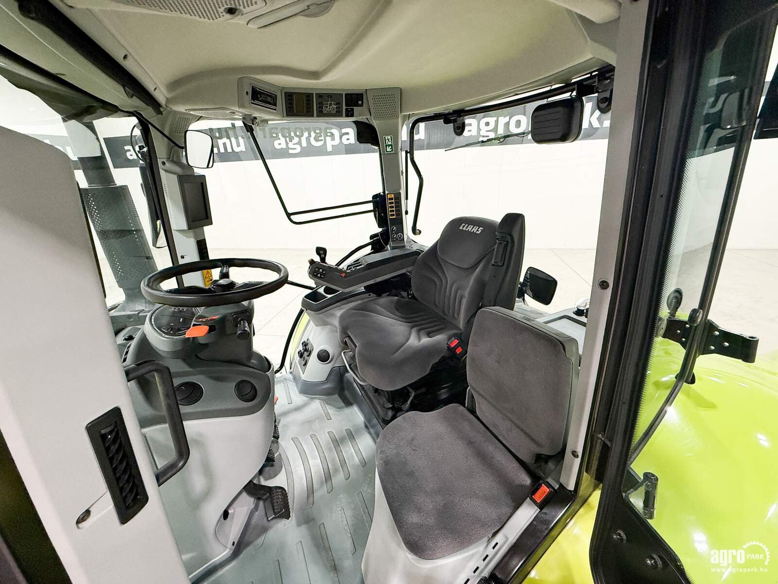 Traktor typu CLAAS Arion 550, Gebrauchtmaschine v Csengele (Obrázok 8)