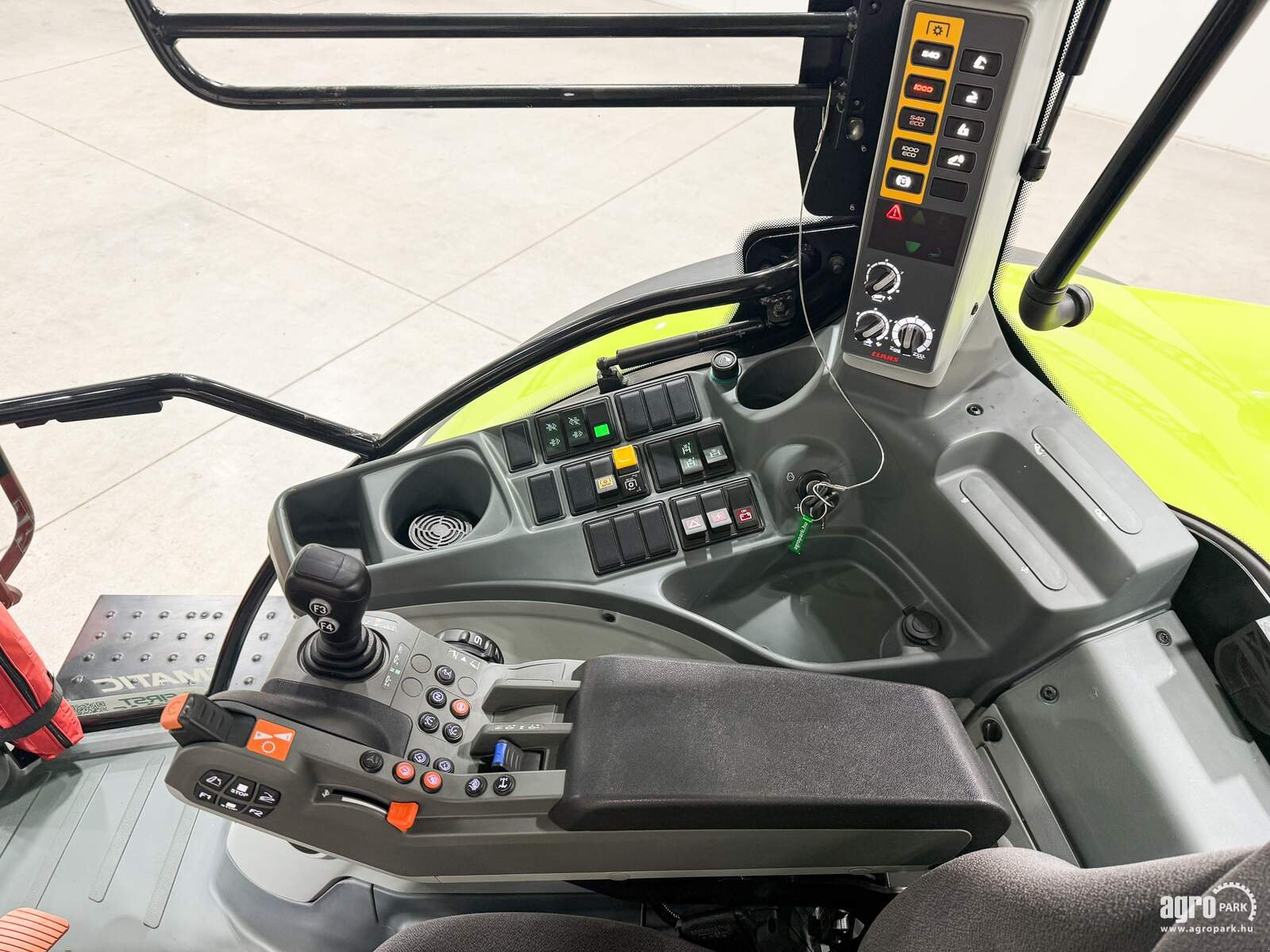 Traktor typu CLAAS Arion 550, Gebrauchtmaschine v Csengele (Obrázok 9)